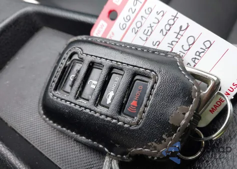 2016 Lexus Is 200T из США, поврежденный, VIN JTHBA1D2XG5017777